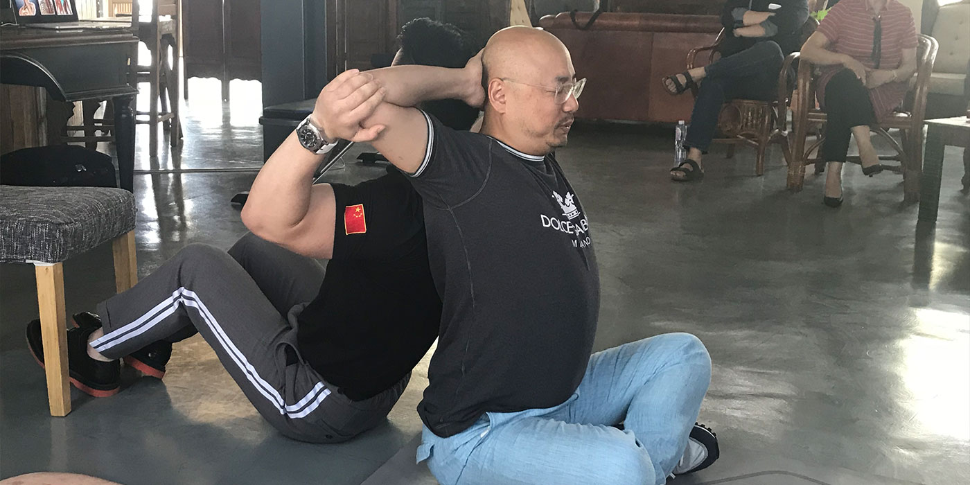 为徐峥做运动康复